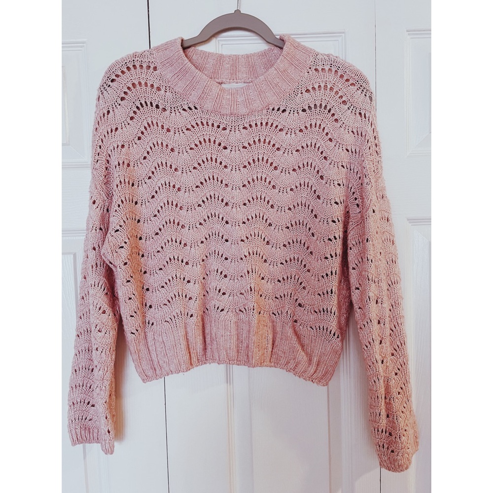 Urban Outfitters Pink Sweater - Size Small